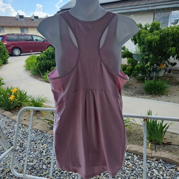 Reebok tank - Picture 6 of 6